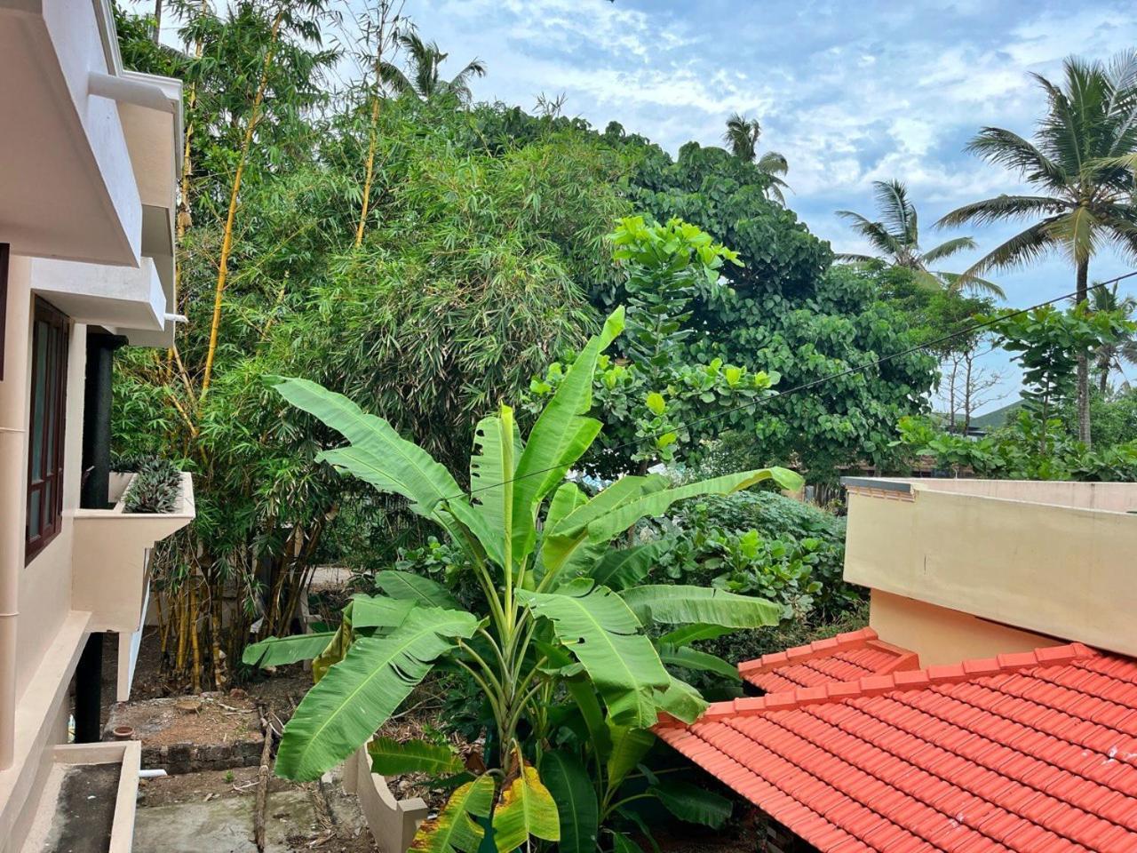 Bava Beach Resort & Retreat Center Варкала Экстерьер фото