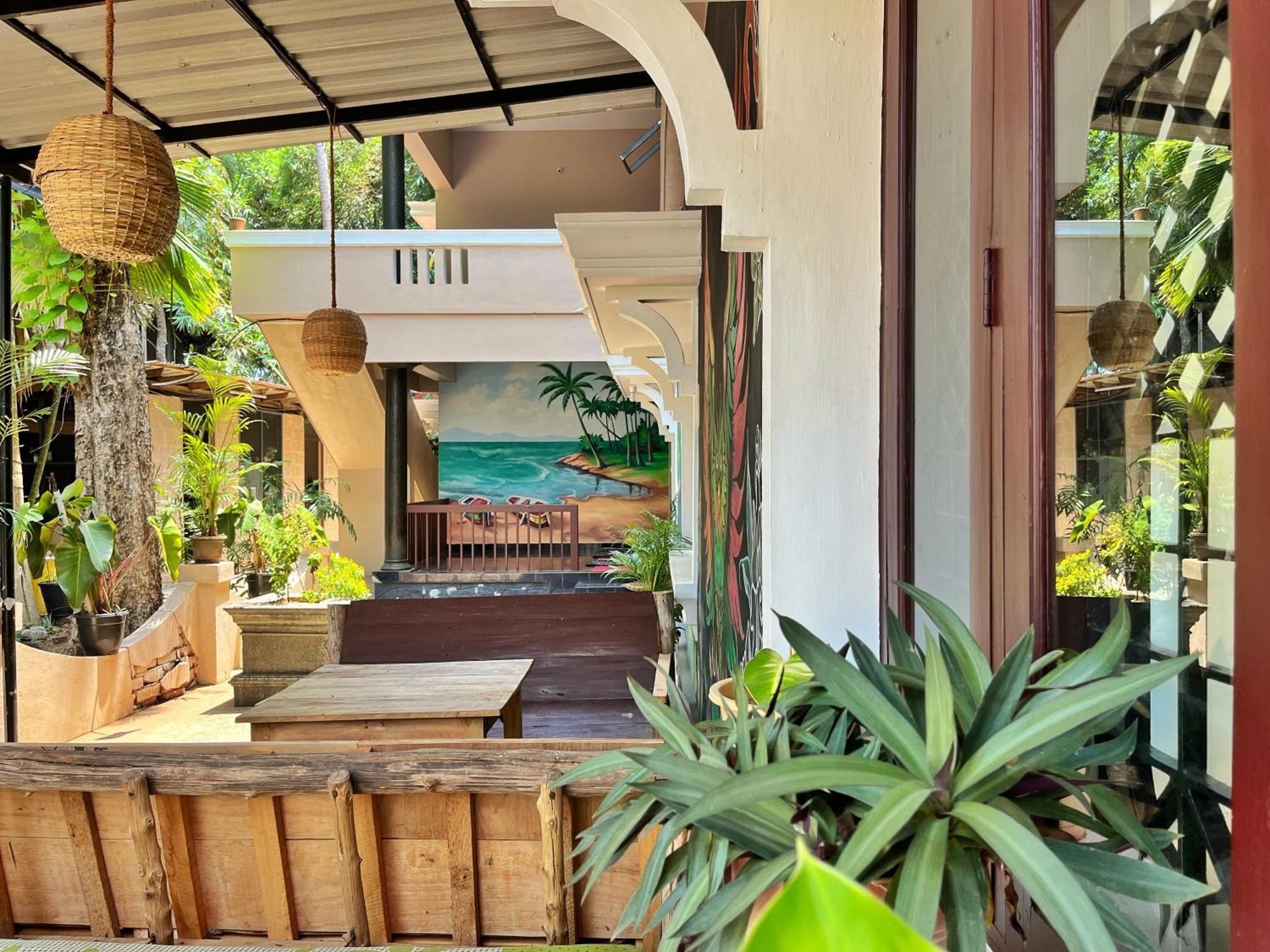 Bava Beach Resort & Retreat Center Варкала Экстерьер фото