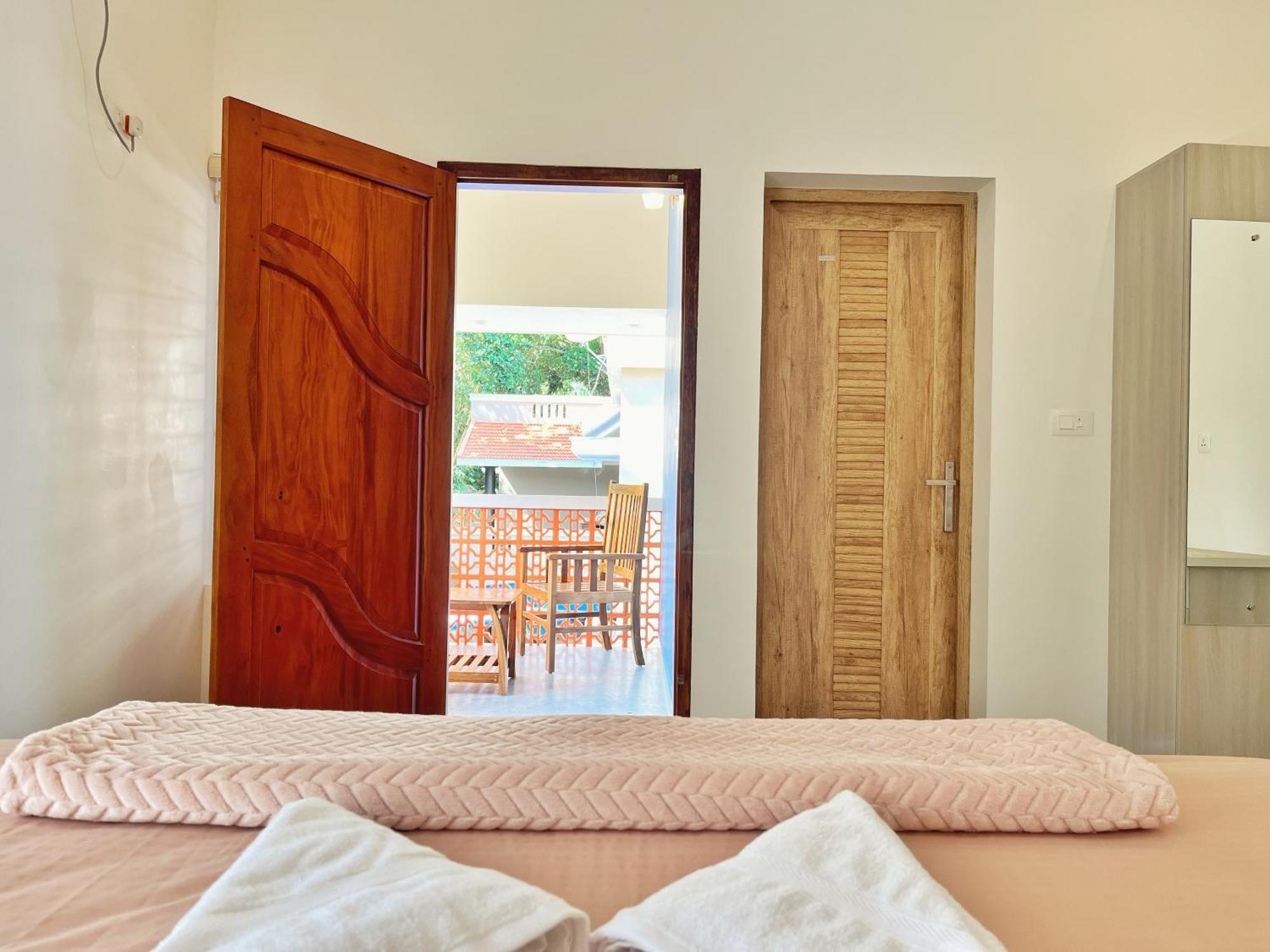 Bava Beach Resort & Retreat Center Варкала Экстерьер фото