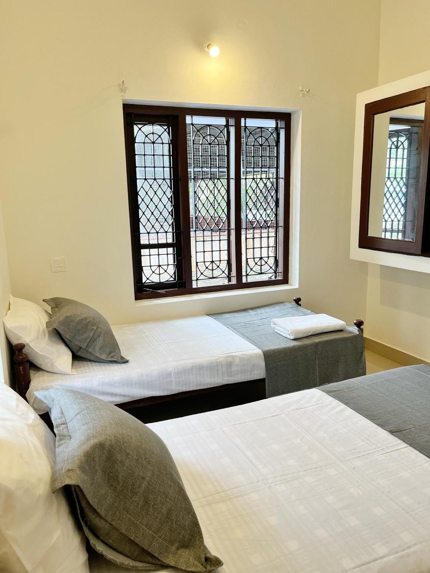 Bava Beach Resort & Retreat Center Варкала Экстерьер фото