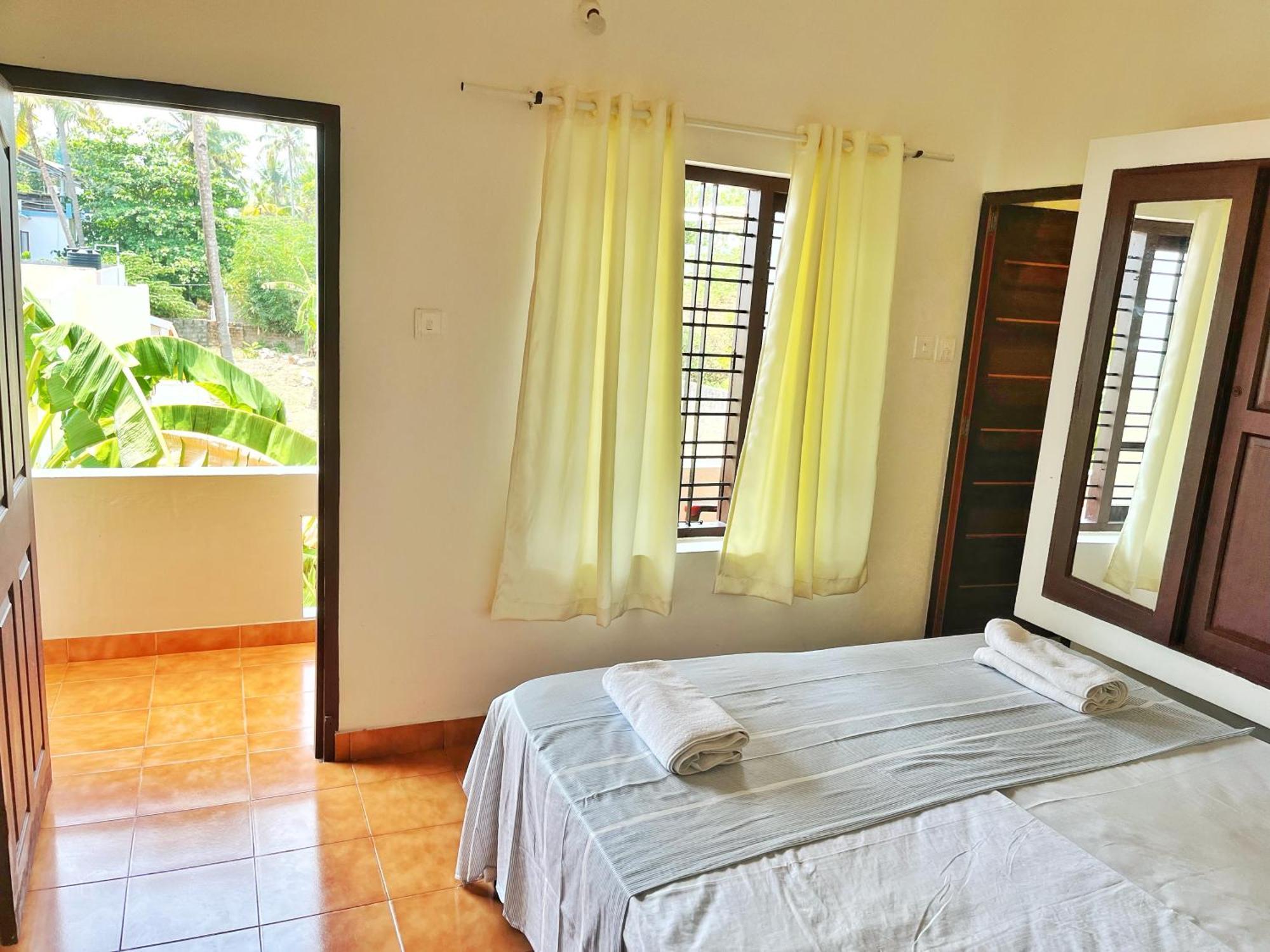 Bava Beach Resort & Retreat Center Варкала Экстерьер фото